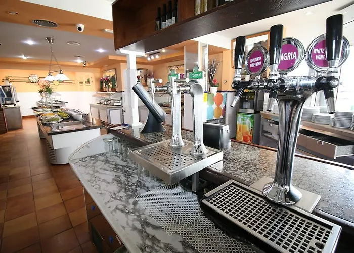 Vista Oasis Holiday park 2*